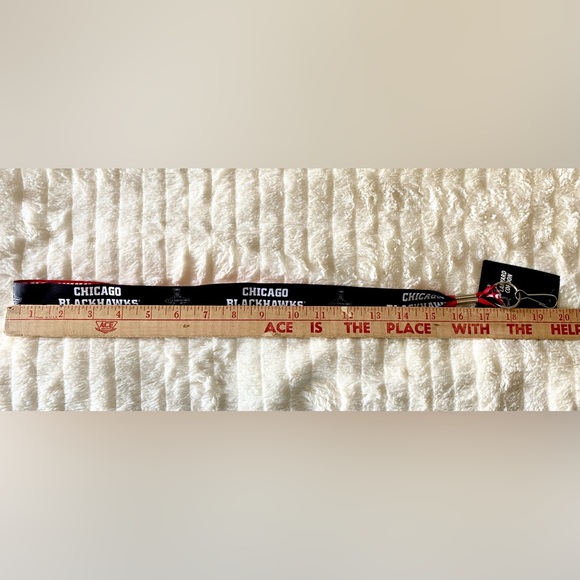 Stanley Cup Chicago Blackhawks Lanyards (set of 2), Stanley 6x Winners - Picture 5 of 5